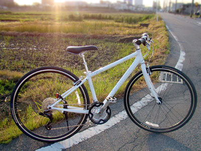 クロスバイク（自転車）　GIANT ESCAPE R3