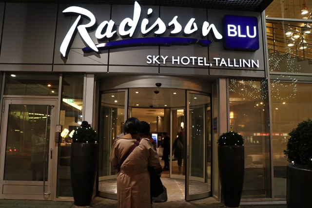 ラディソン ブル ホテル タリン Radisson Blu Sky Hotel Tallinn エントランス