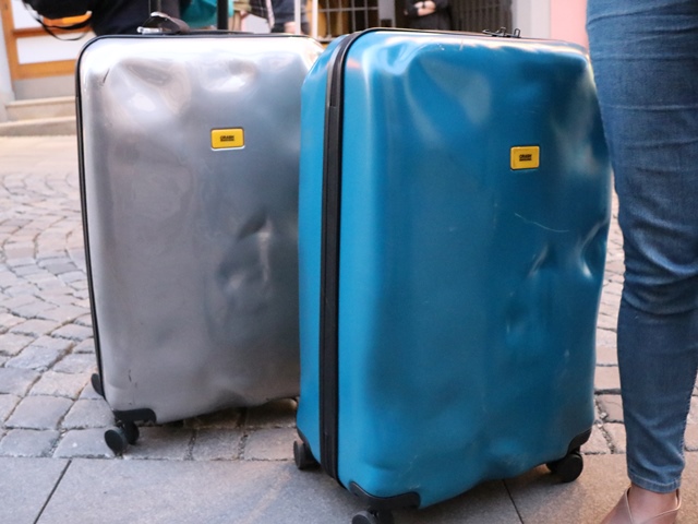クラッシュバゲージ（CRASH BAGGAGE） スーツケース
