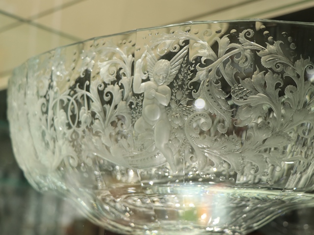 モーゼル クリスタルガラス チェコガラス