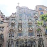 【スペイン・バルセロナ旅行記】 DAY1 ガウディ建築「カサ・バトリョ」と海辺のパエリャレストラン
